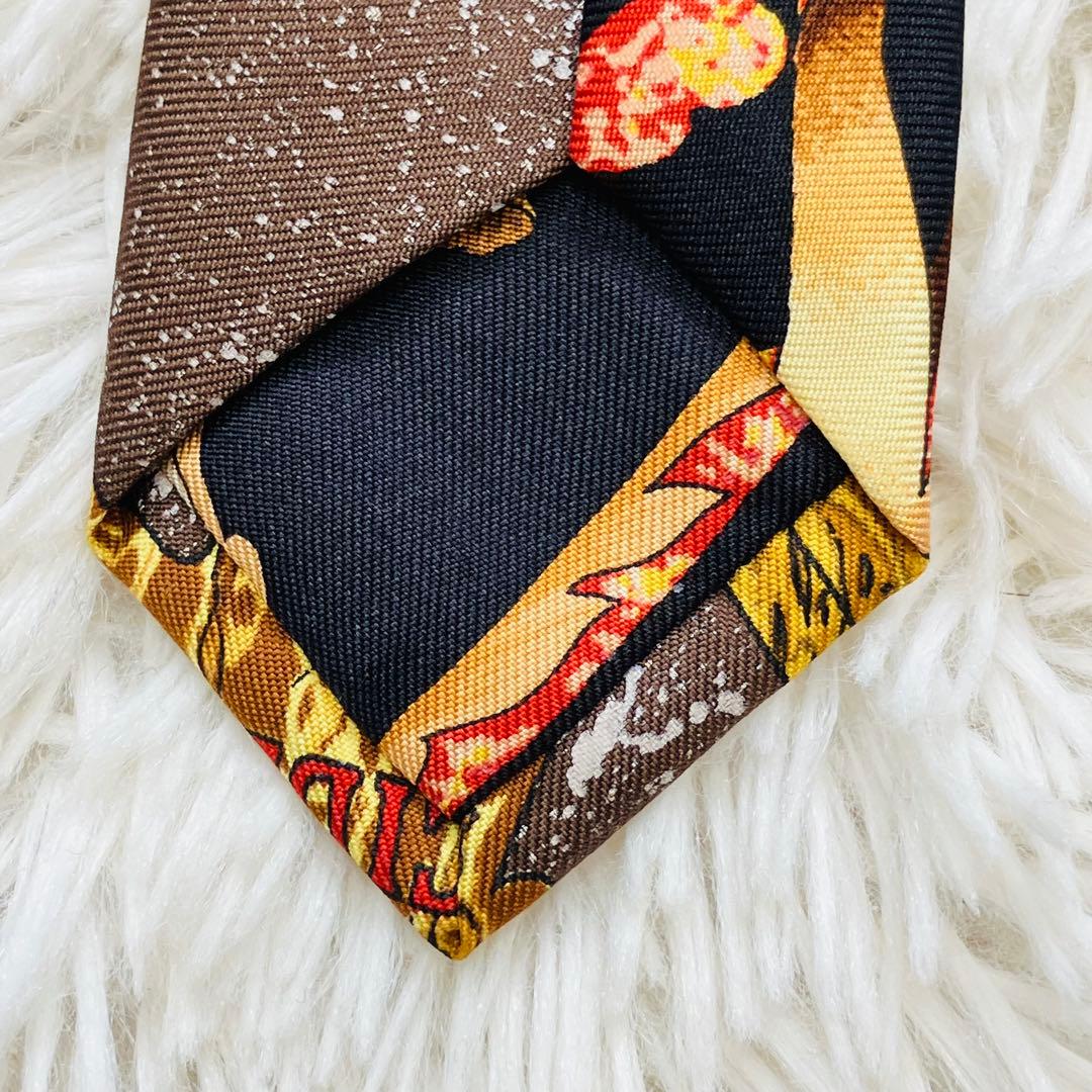 エルメス　ネクタイ　スカーフ柄　花柄　黒　ブラック　総柄　高級　シルク　成人式