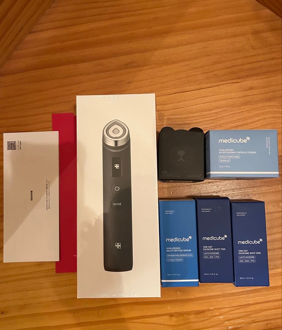 新品未使用メディキューブAGE-Rブースタープロブラック　美容液セット