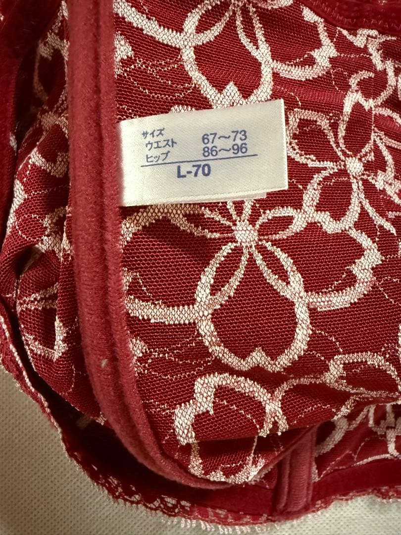 限定値下げマルコ　サクラ限定レッドウエストシェーパーL70