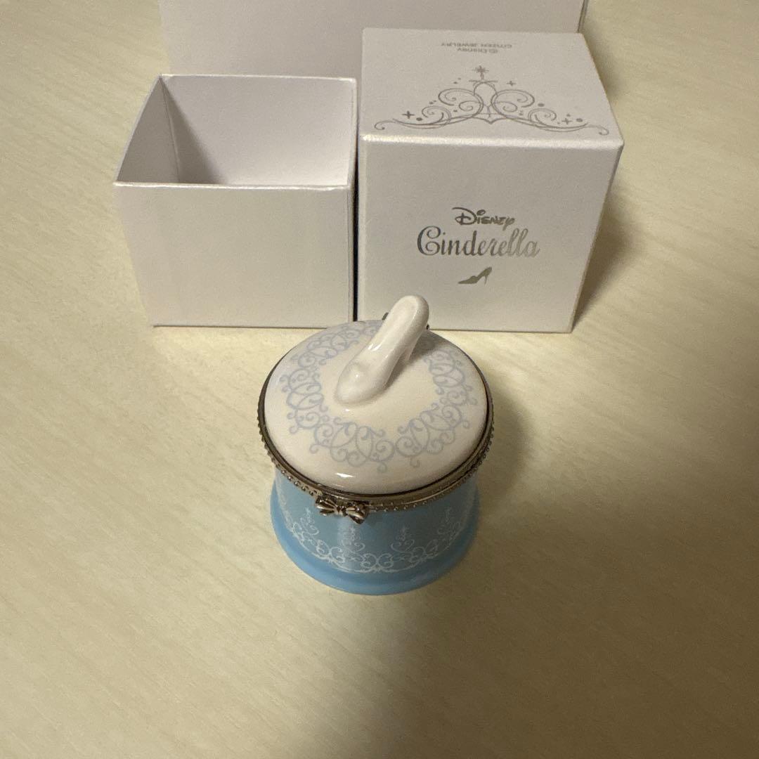 Disney Cinderella アクセサリーケース