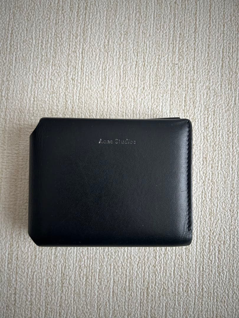 Acne Studios ブラック 三つ折り財布　黒