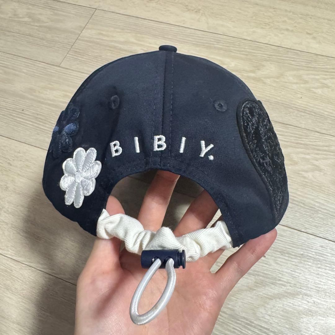帽子 B. CLUB CAP