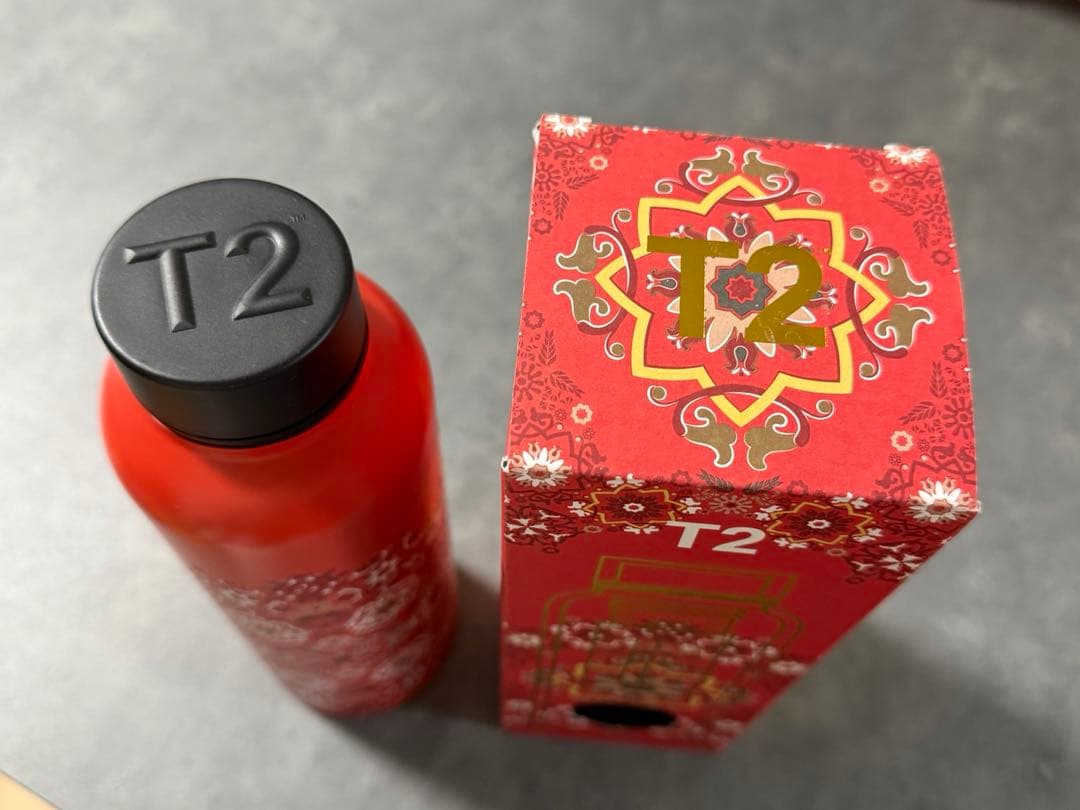 T2tea 赤い花柄 ステンレス水筒 500ml