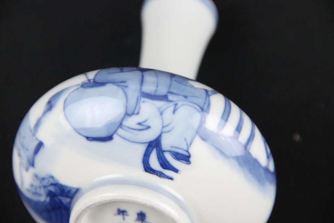 中国美術　青花人物　康熙年製　銘 花瓶 磁器 蔵出 唐物 染付 EYM23-4