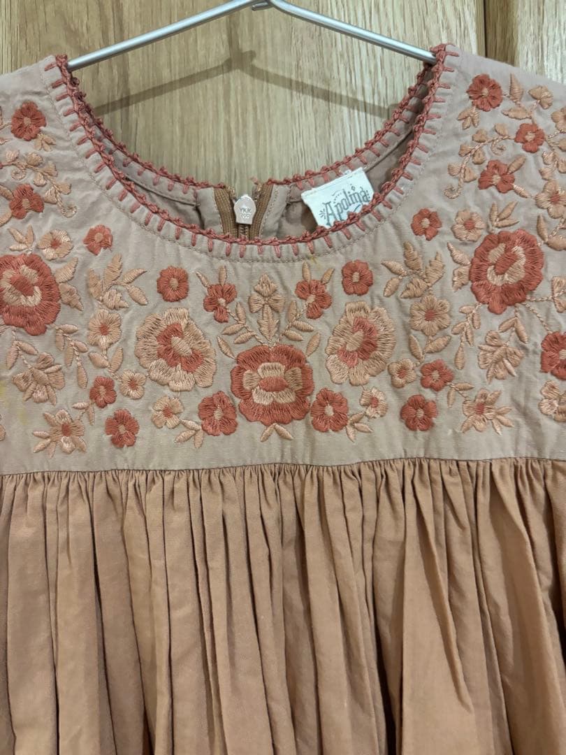 apolina パフスリーブ半袖ワンピース