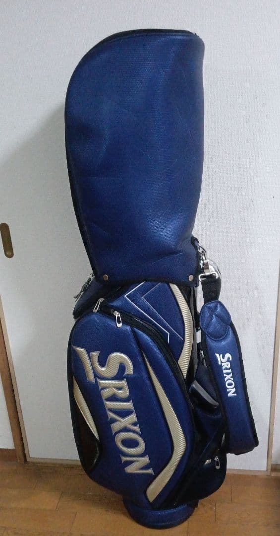 ゴルフ　美品スリクソンキャディーバッグ