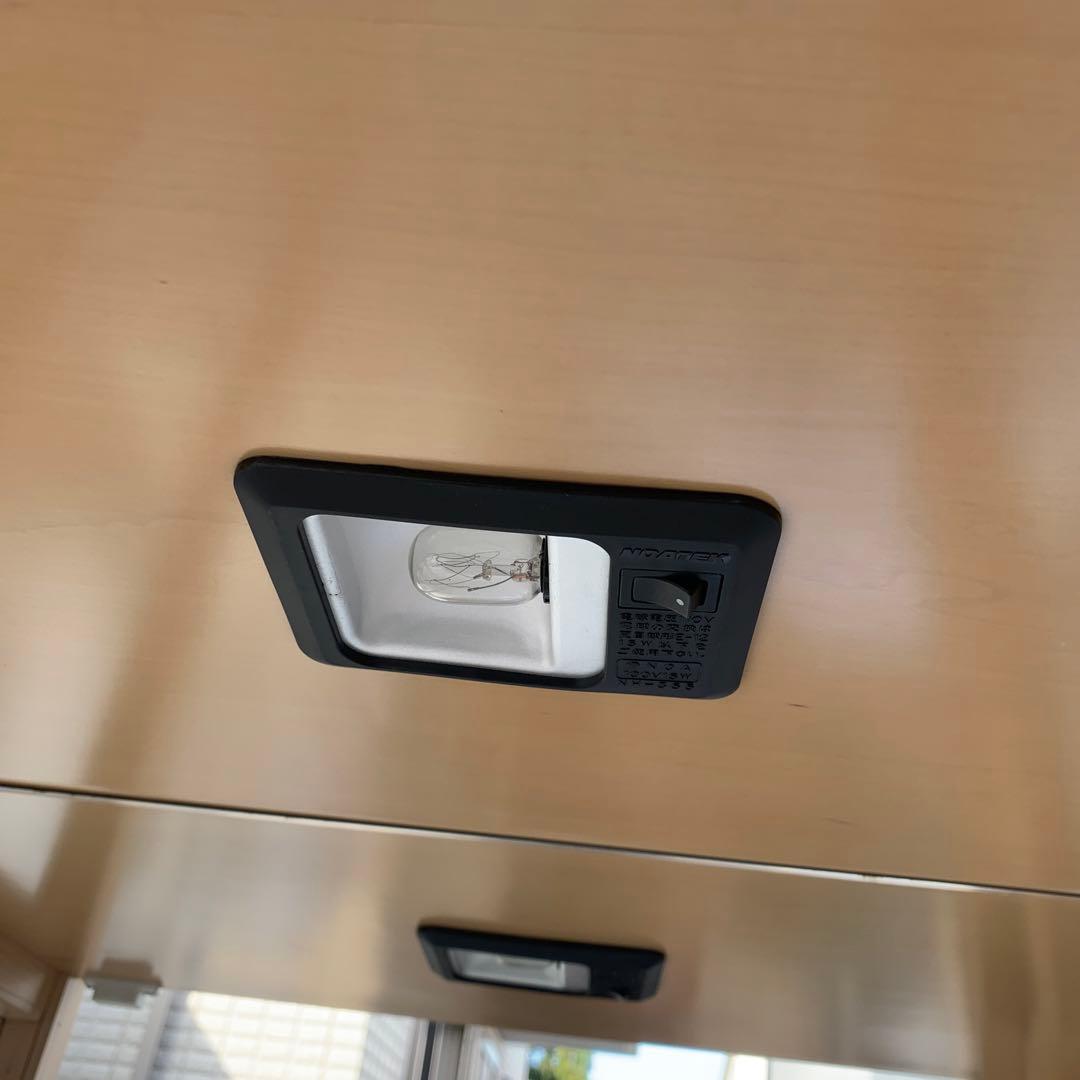 リンホーリン キュリオケース 飾り棚　照明付き