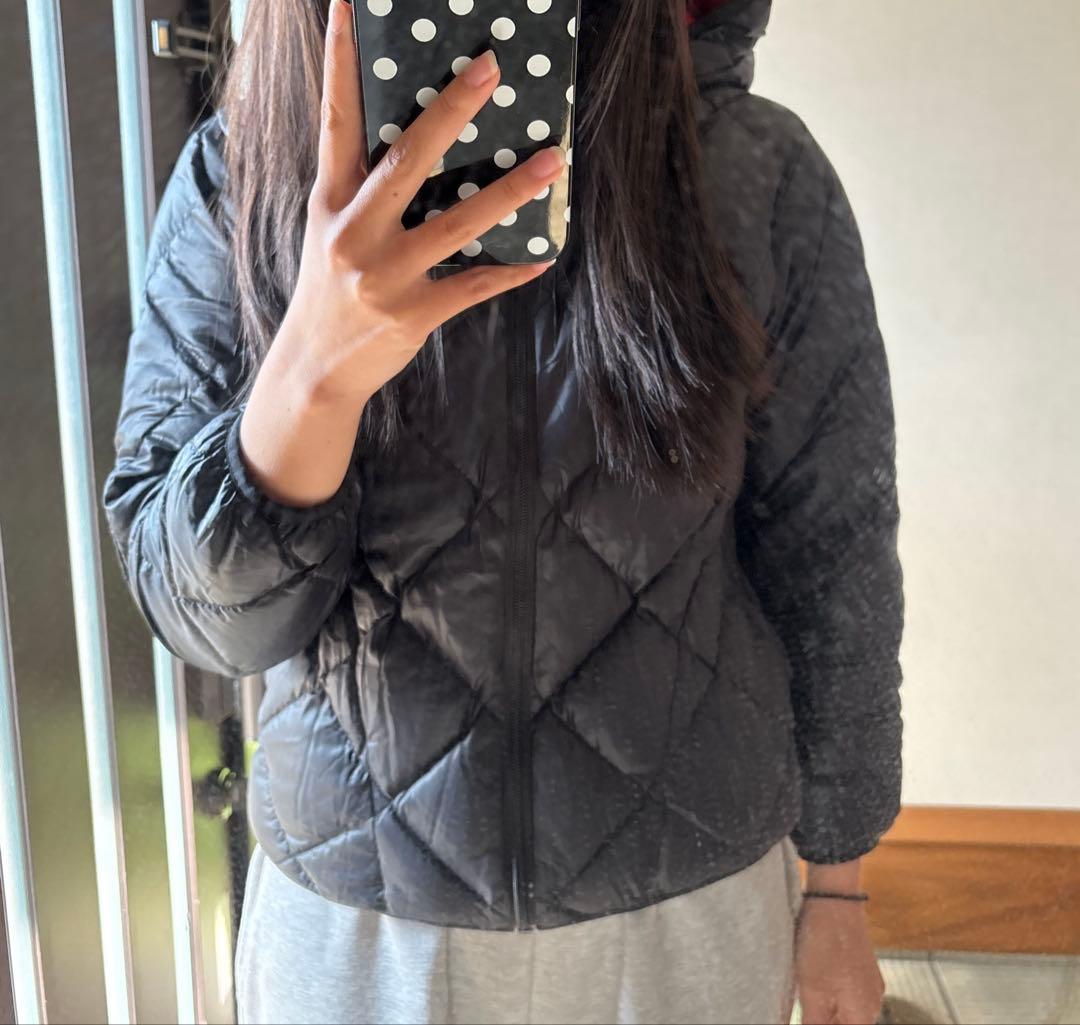 montbellキルティングダウン リバーシブル（黒/赤）