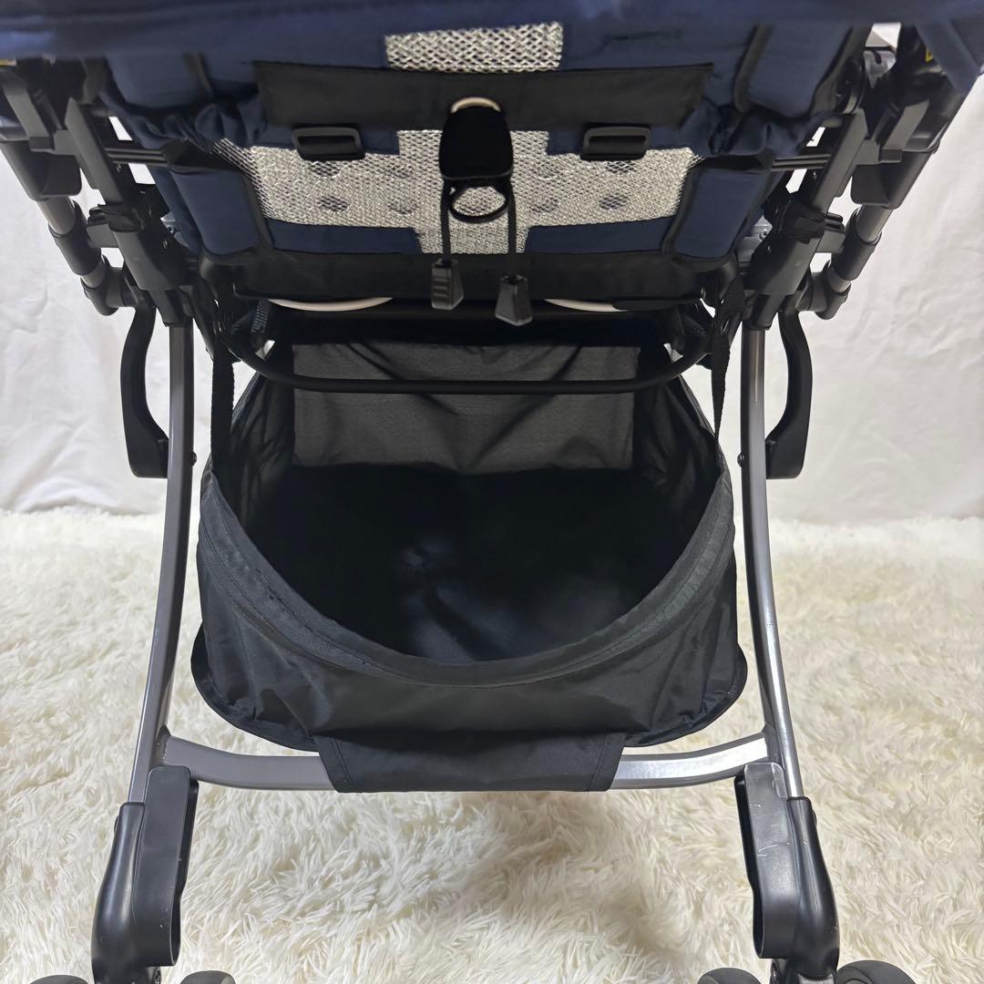 【極美品】　Aprica 　ラクーナ ソファークッション　オート4輪　両対面式