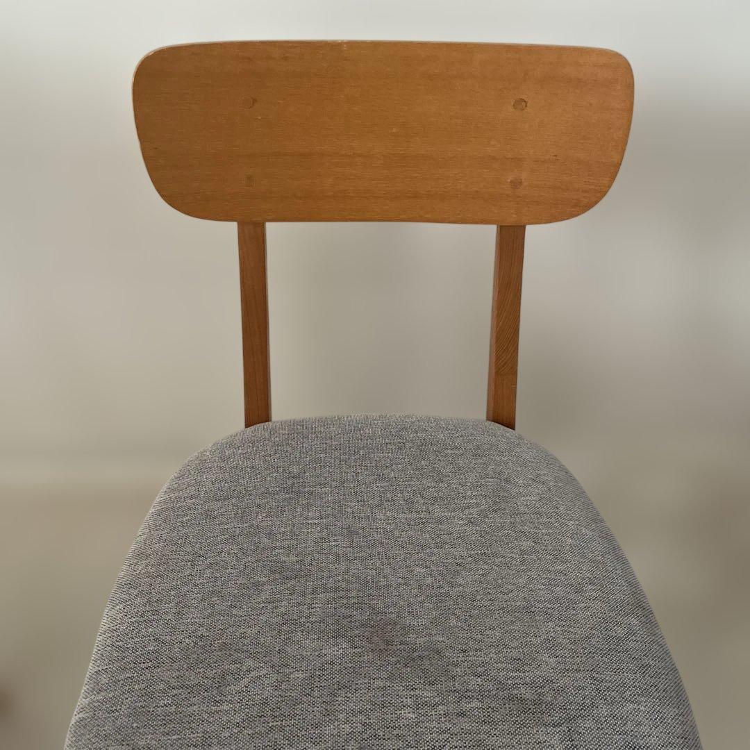 都内直接引き取り限定　カリモク60ダイニングテーブル1300 オマケ椅子二脚