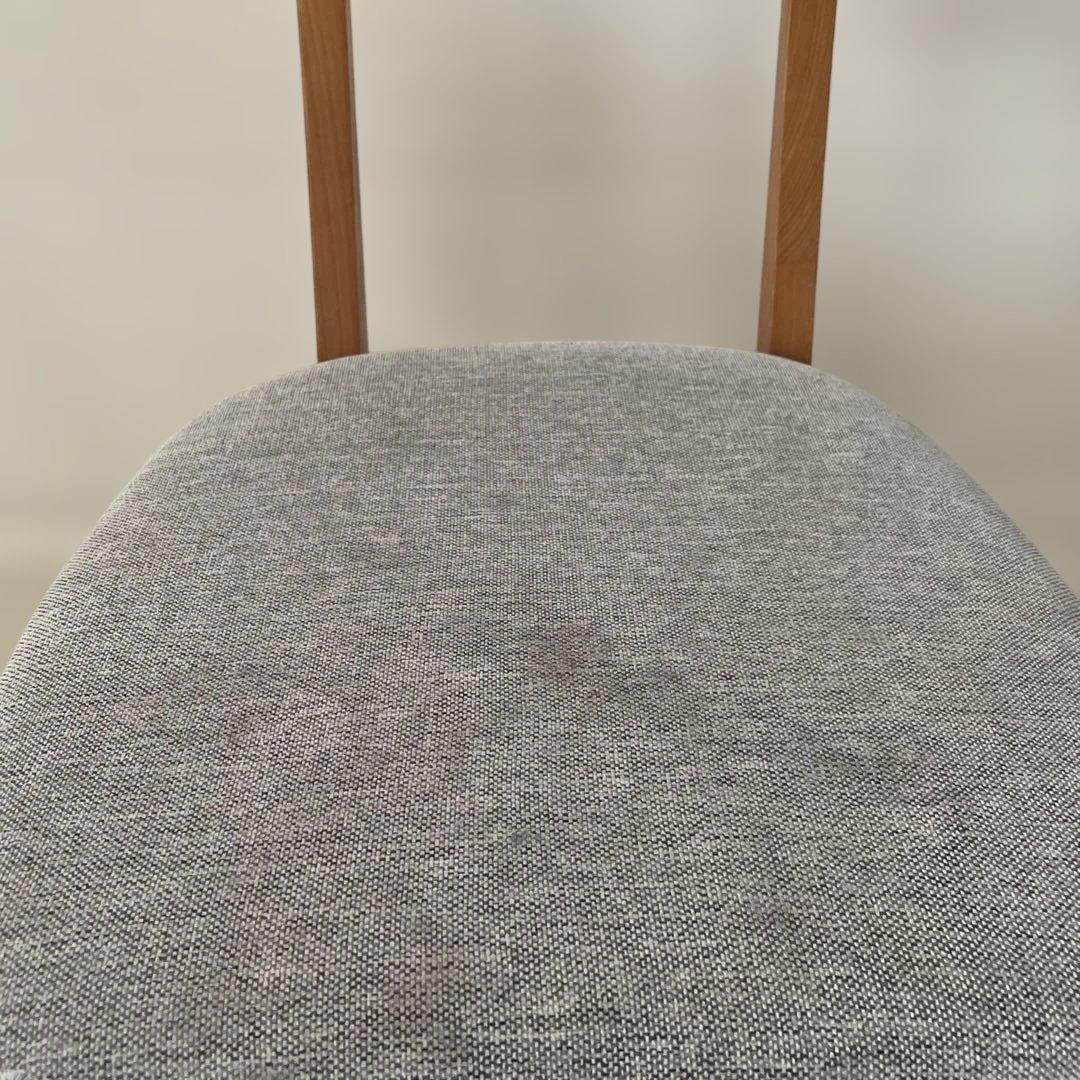 都内直接引き取り限定　カリモク60ダイニングテーブル1300 オマケ椅子二脚