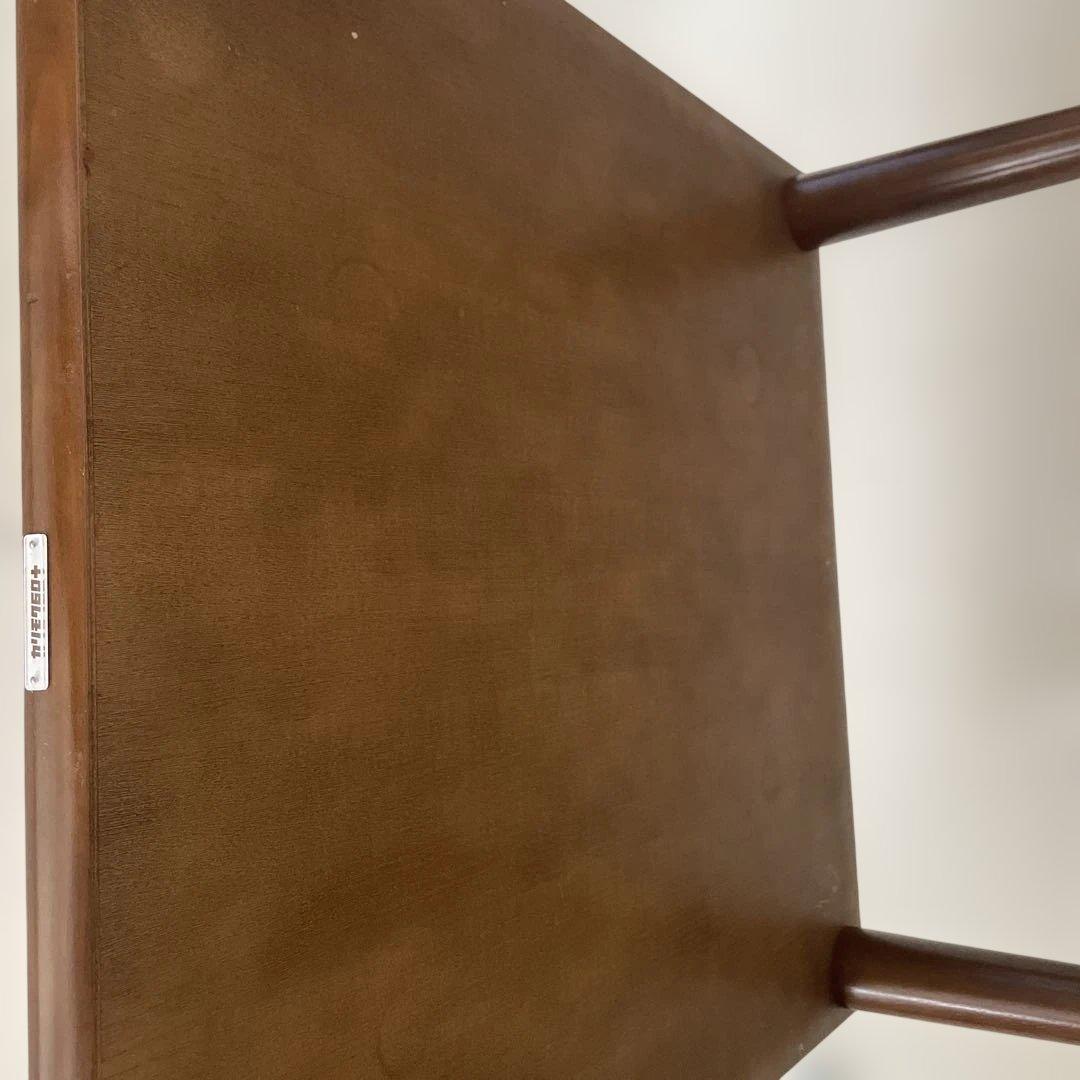 都内直接引き取り限定　カリモク60ダイニングテーブル1300 オマケ椅子二脚