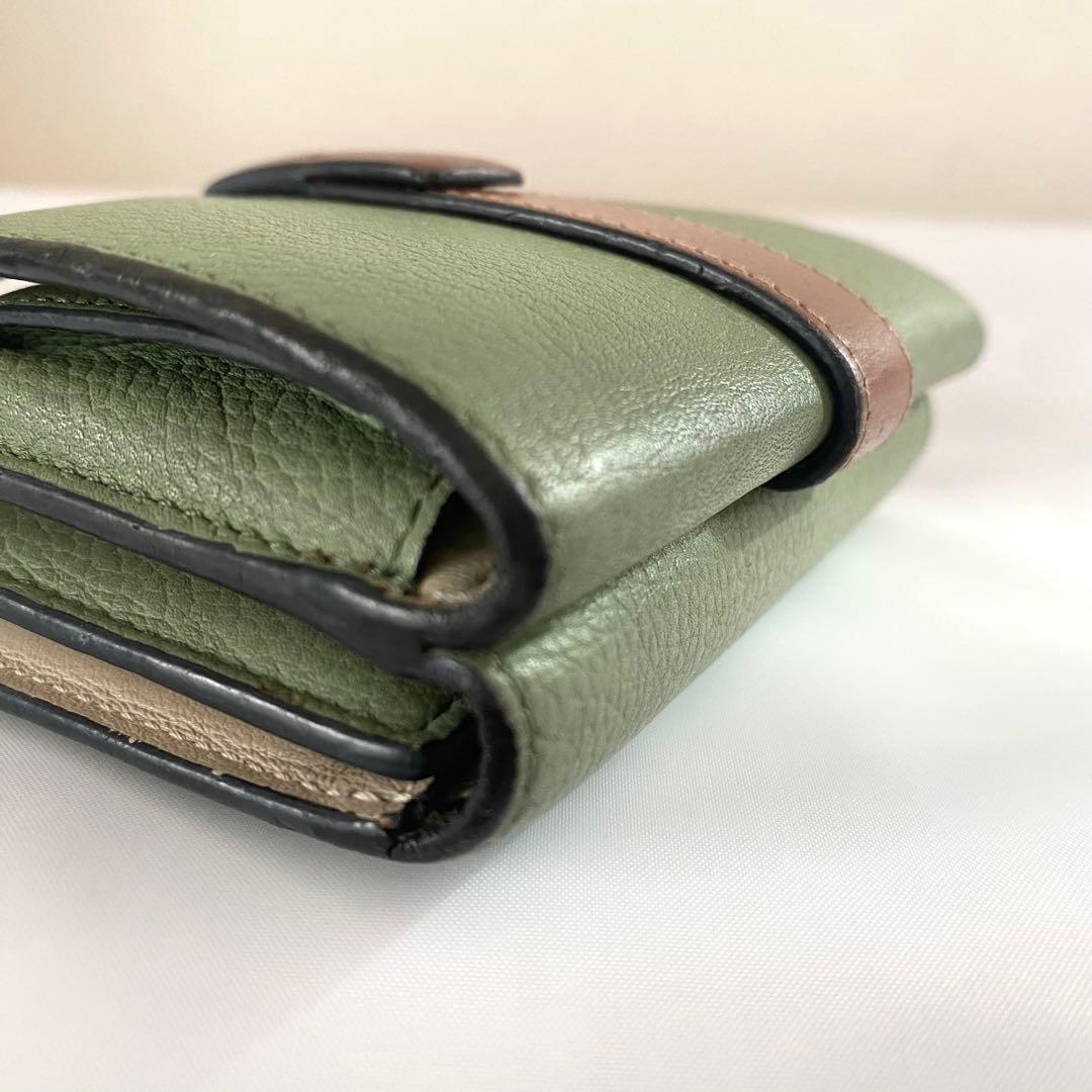 ‪LOEWE ロエベ 三つ折り財布 トライフィールド ローズマリー