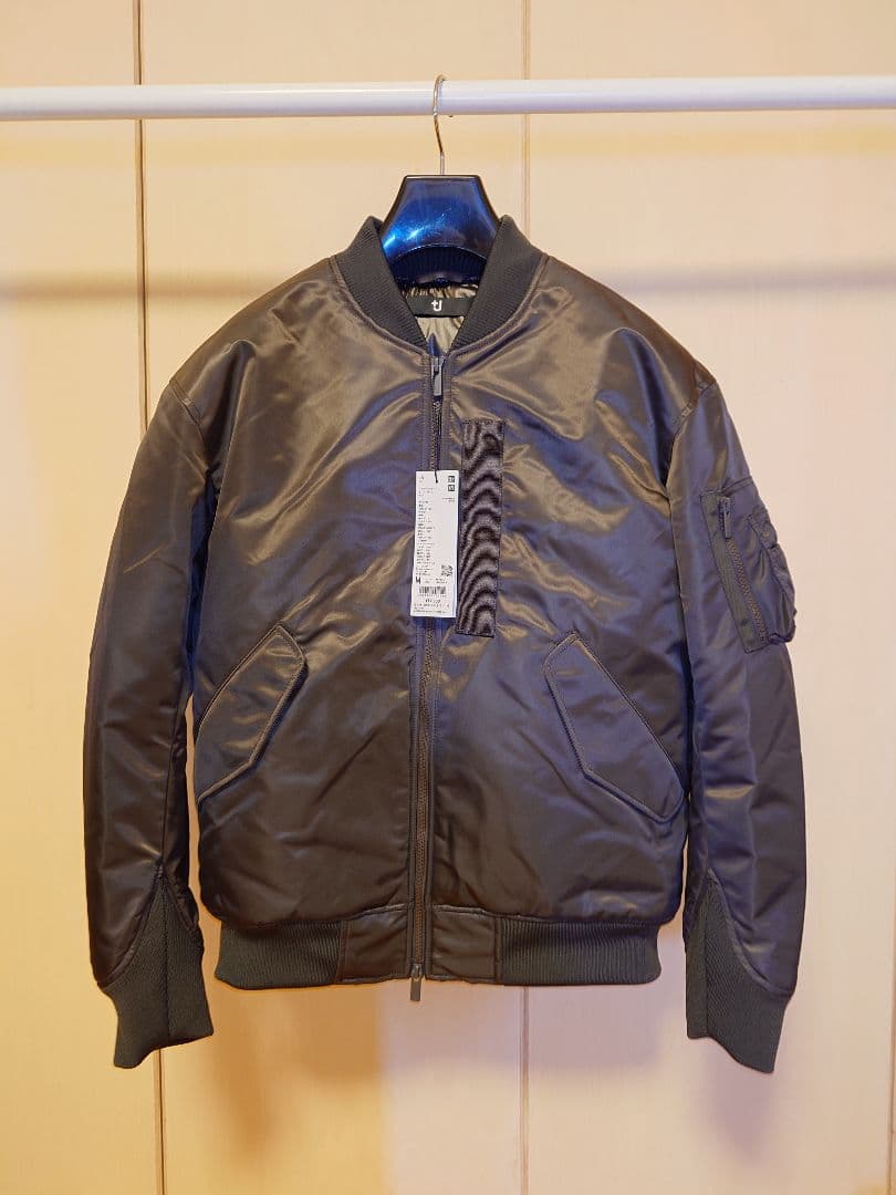 ユニクロ　+J復刻版ハイブリッドダウンオーバーサイズMA1　Mサイズ グレイ