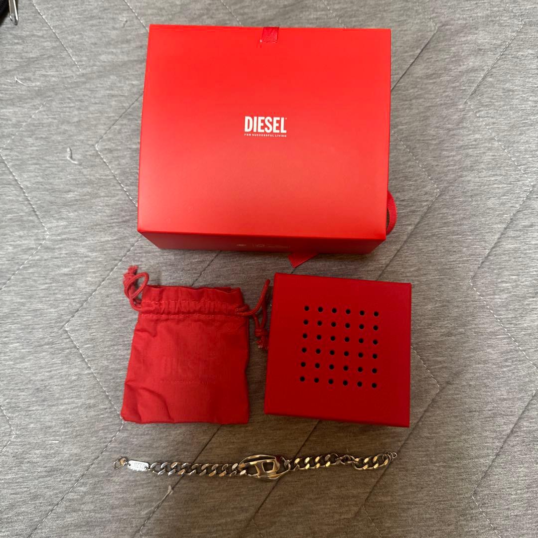 DIESEL チェーンブレスレット レッド