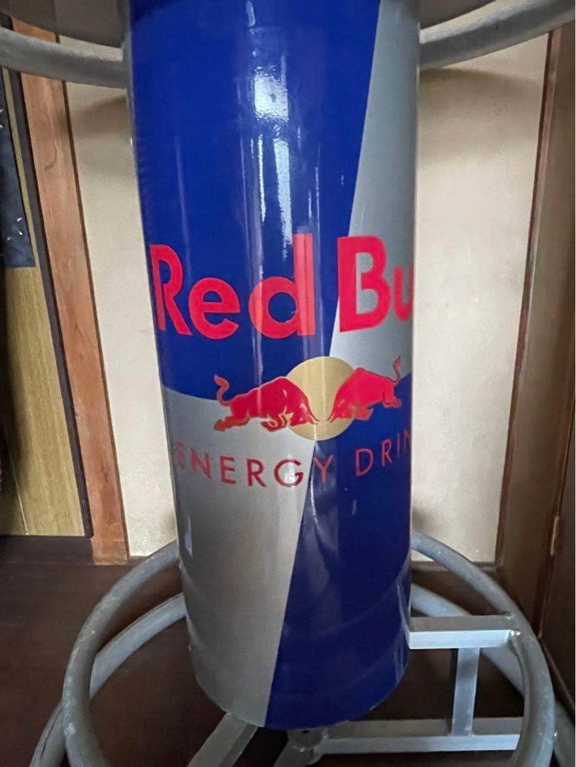 Red Bull エナジードリンク缶デザイン カウンターテーブル非売品
