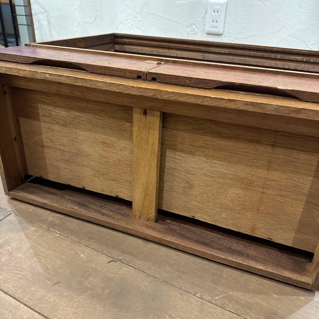 【ぴよ】 引き戸棚 キャビネット モールガラス　レトロ