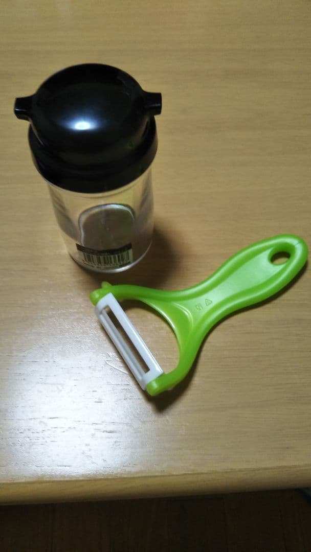 醤油差しと、ピューラのセット