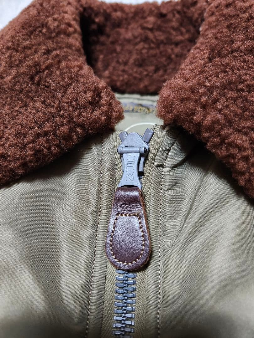 【良品・希少】バズリクソンズ　B-15C 　ボア　M13507 M品番　オリーブ