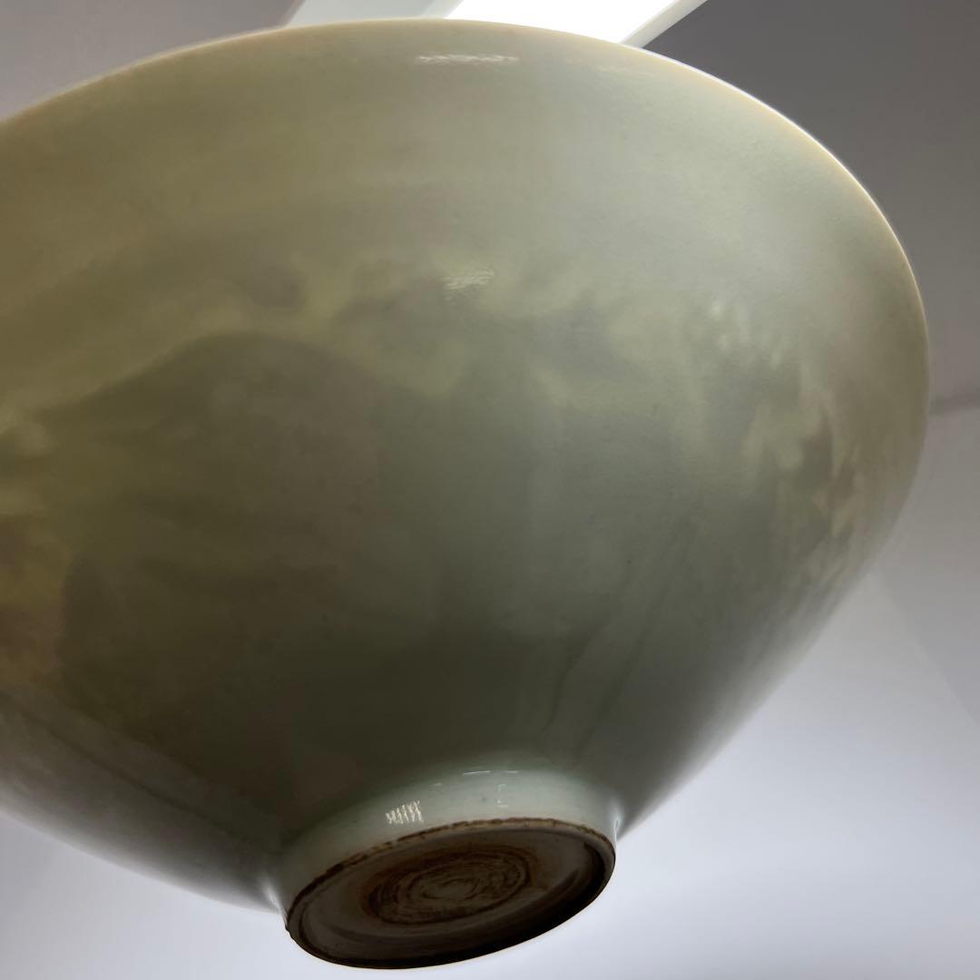 中国清朝時代　陽刻鳳凰文影青鉢　木箱　20.2㎝　東Y7-0702⭐︎2Fトコエサ