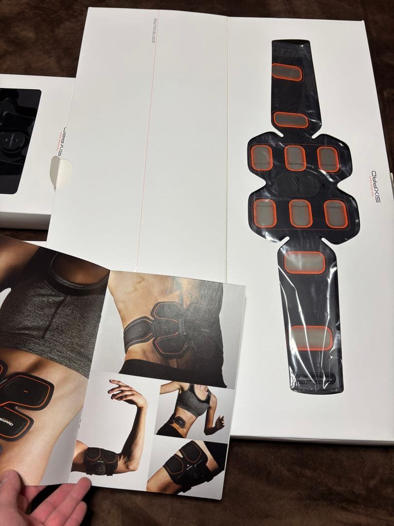 【未使用】SIXPAD 5点セット お腹1・腕2・脚2 自宅保管／箱ダメージあり