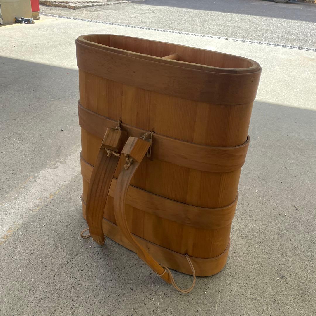 竹製おひつ 楕円形 彫刻入り スイス製