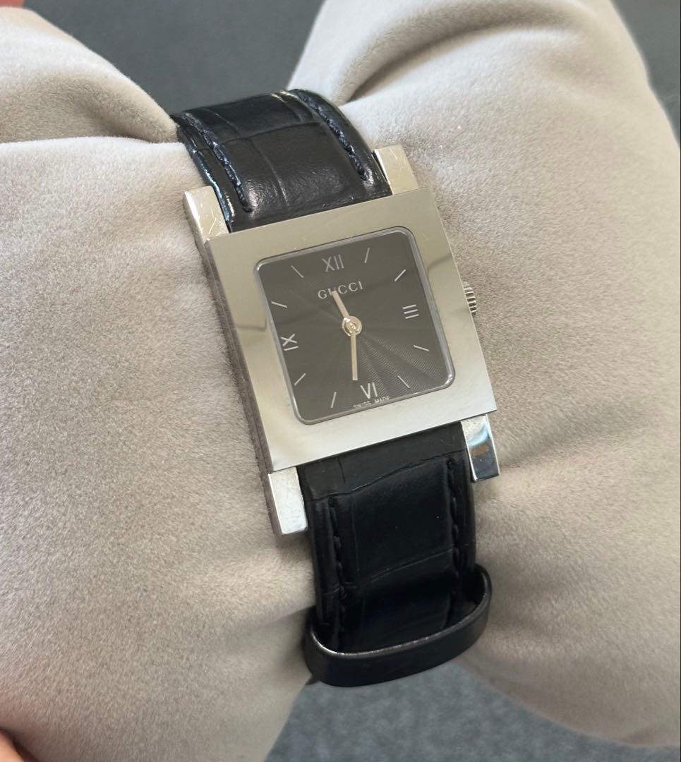 GUCCI 腕時計 7900L クォーツ クロコ型押しベルト ブラック 黒文字盤