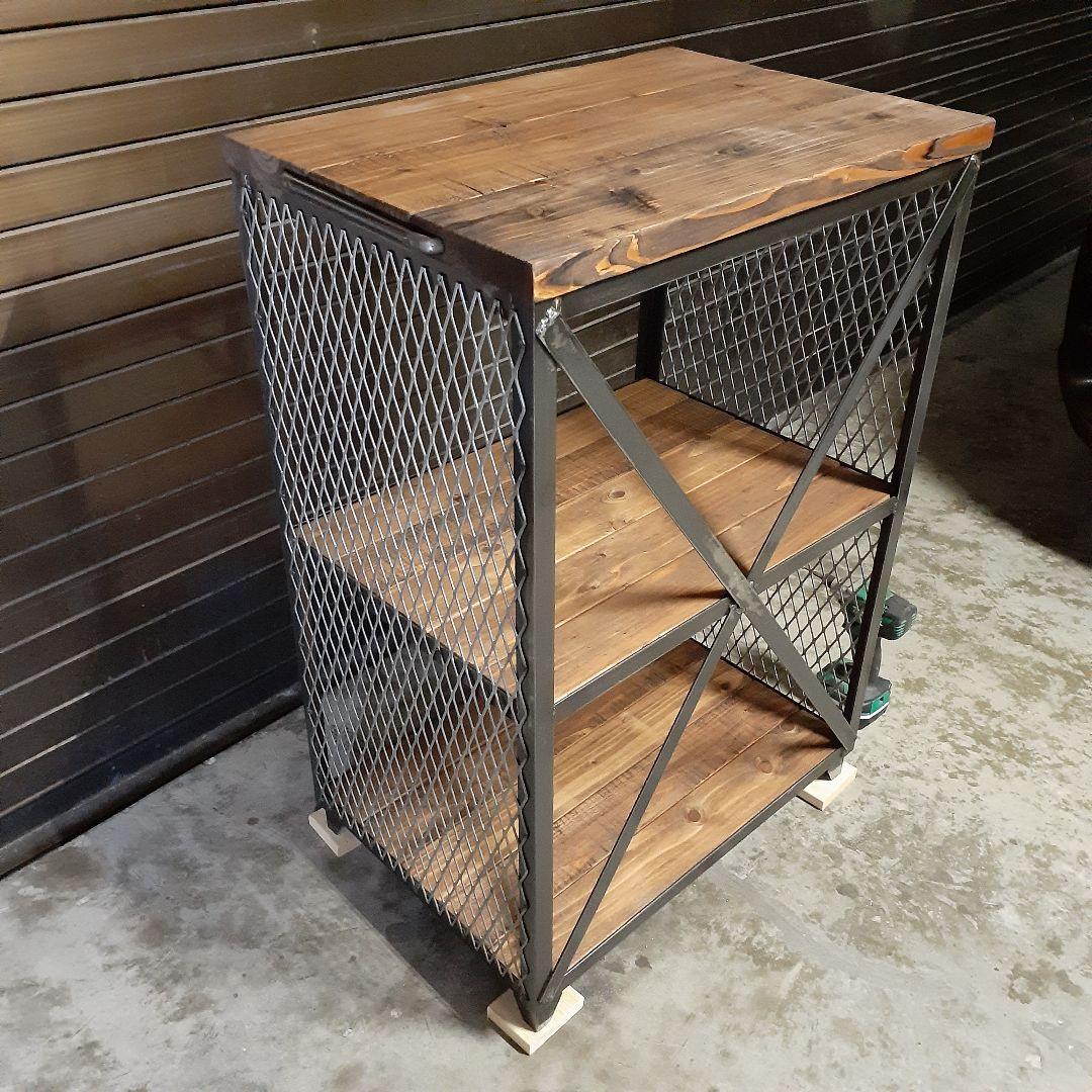 アイアン　シェルフ　ラック　インダストリアル　オーディオ　レコード　男前　棚