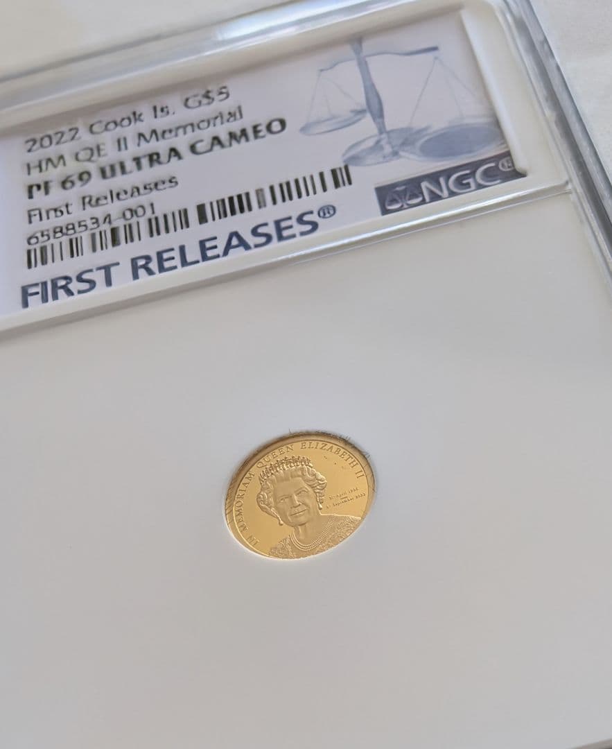 2022年 エリザベス女王 追悼金貨 5ドル イギリス PF69 UC 純金