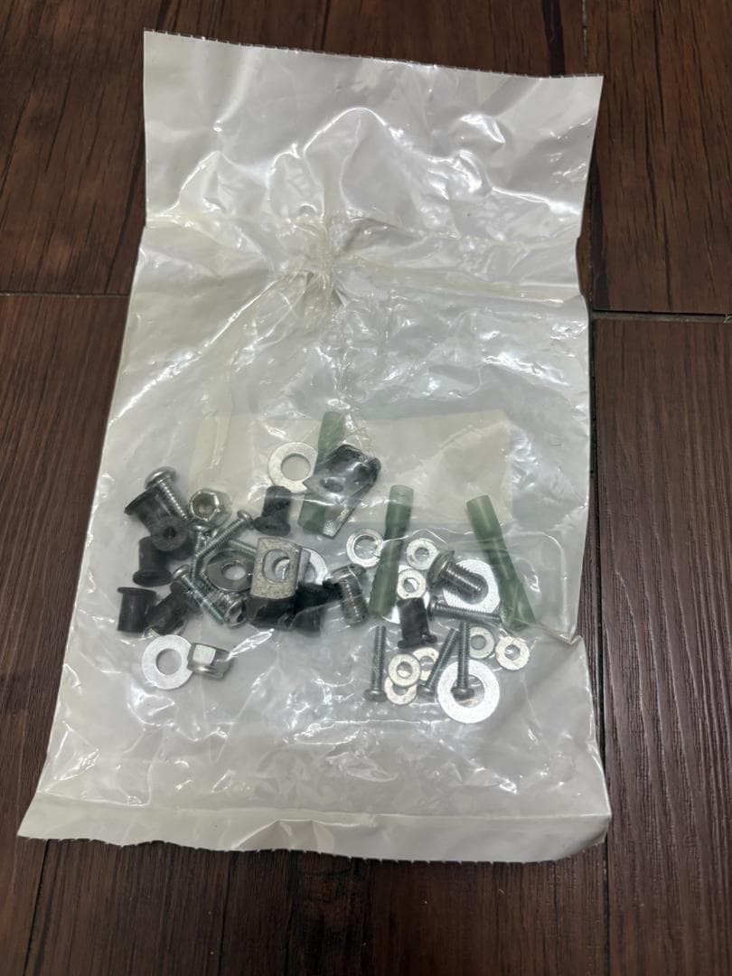 訳アリの為大幅値下げ!! ハーレー純正 クローム・ヘッドライトナセル