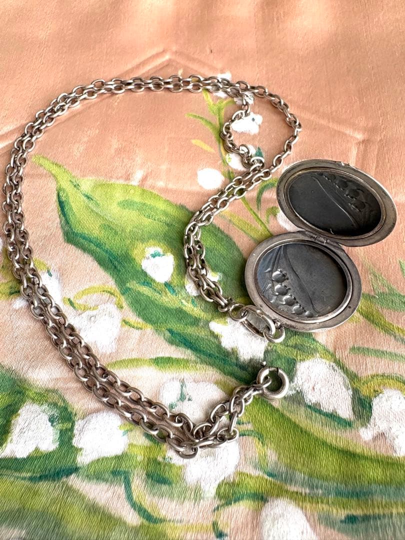 ♡フランスアンティーク　鈴蘭　ミュゲ　シルバー　銀　ロケットペンダント　19世紀