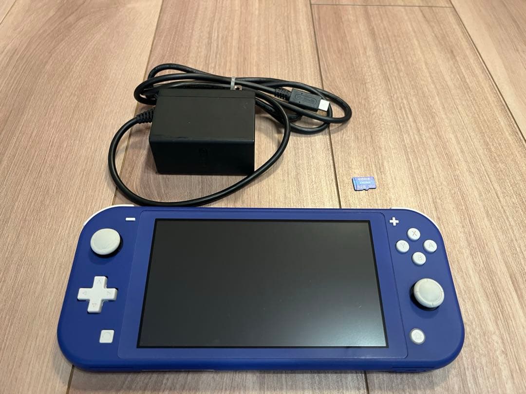Nintendo Switch Lite ブルー 本体　※充電器付、SDカード付