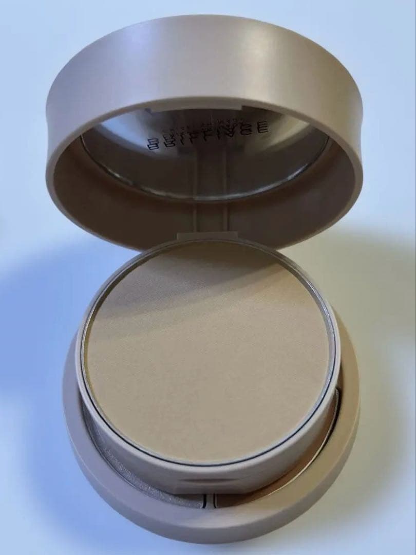 完売品コンシーラーチークファンデーション40 エフォートレスシック限定品