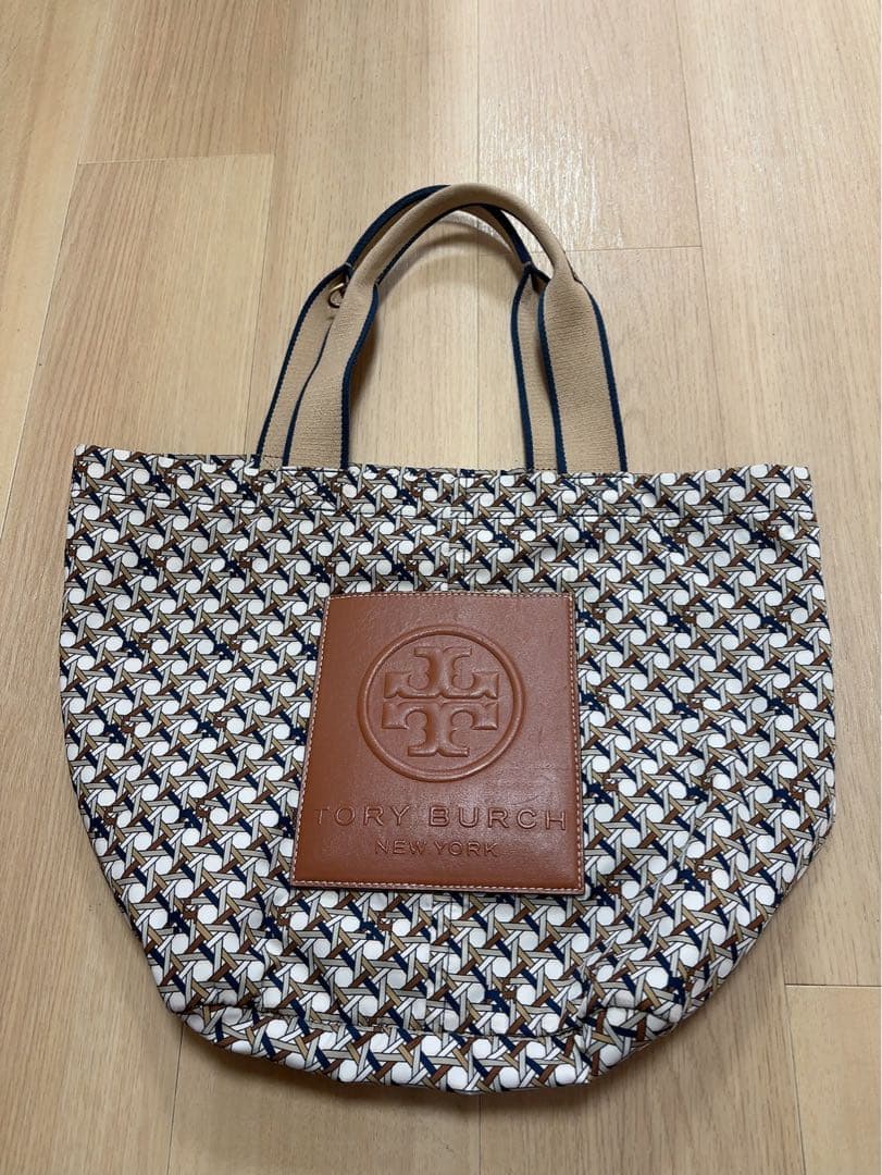 美品トリーバーチ グレイシー トートバッグ 幾何学模様 総柄 A4収納可