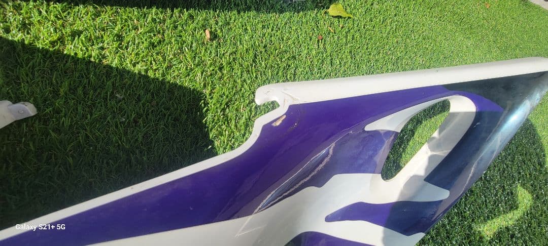 A*K様 rvf400　シートカウル