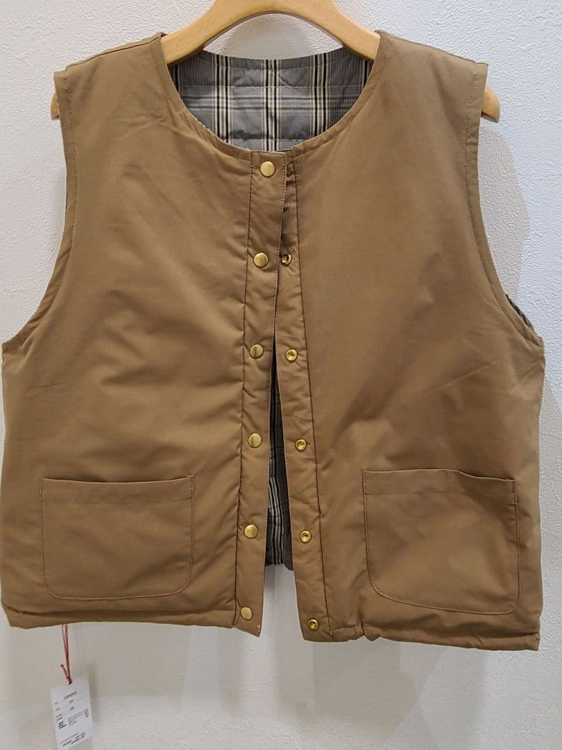 リバーシブル ダウンベスト