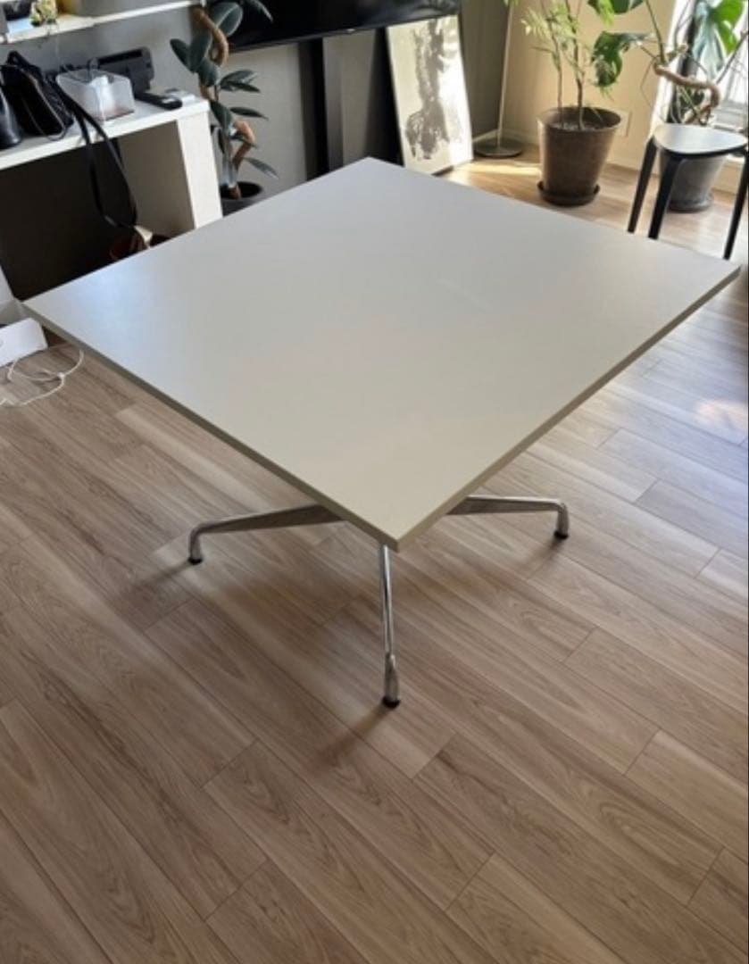 値下ハーマンミラーイームズ風ダイニングテーブル　美品