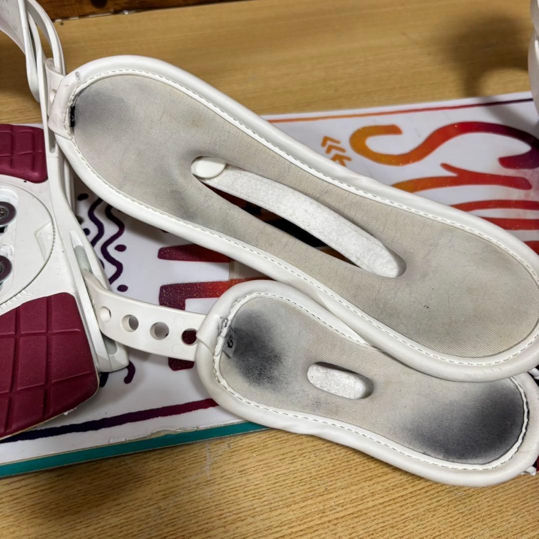 SWIVEL スウィベル　レディース　スノーボード 4点　142cm かわいい