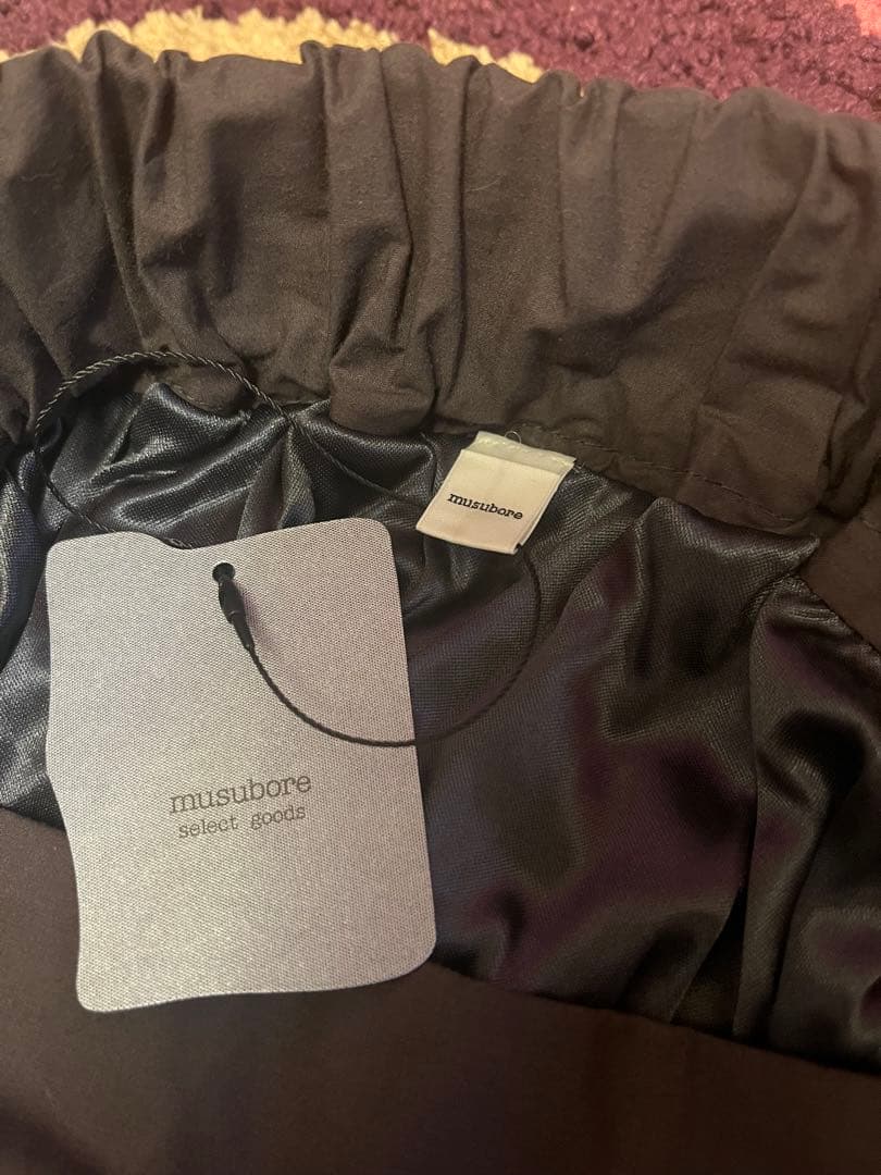 musubore/シャーリングリボンスカート