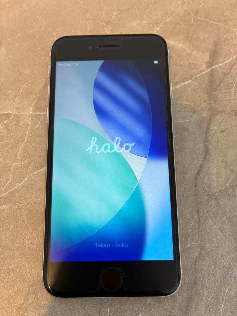 Apple iPhone SE 第3世代 64GB