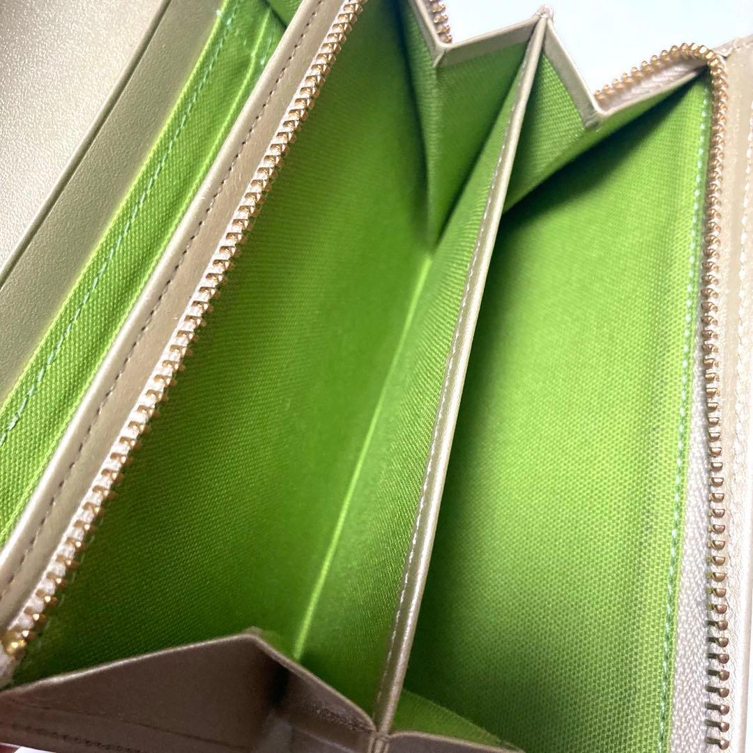 希少✦ヴィヴィアンウエストウッド 二つ折り財布 カエル FROGS ゴールド