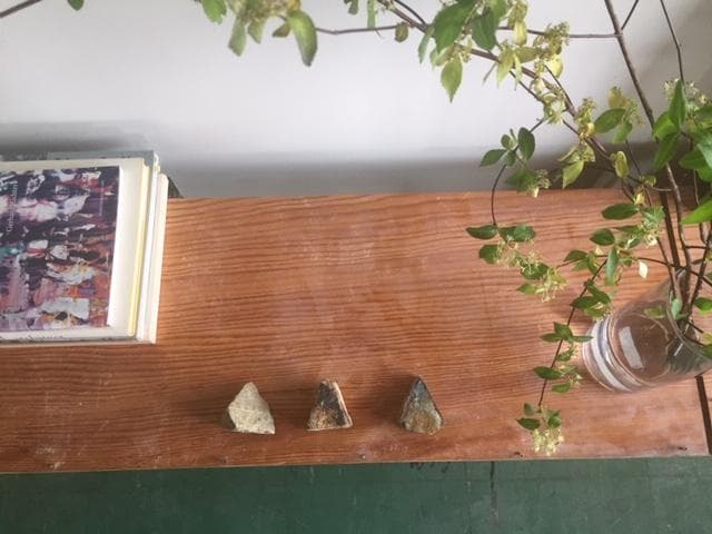 ストーン　オブジェ　△　▽　三角 さんかく △　▽　　あ①　たかとりスタジオ