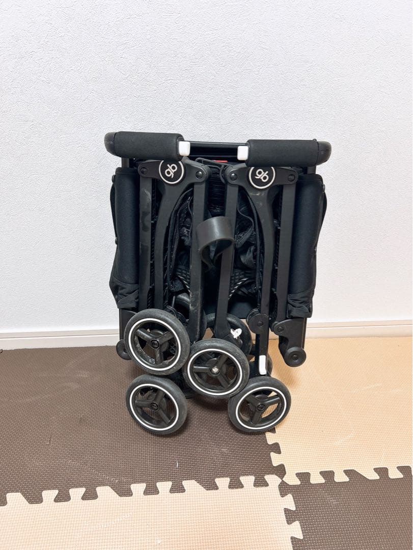 超軽量コンパクト　サイベックス　ポキット　gb 折りたたみ式ベビーカー
