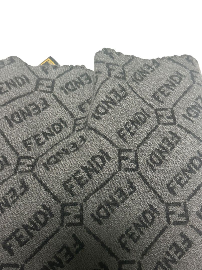 FENDI フェンディ マフラー ウール100% ロゴ柄 男女兼用
