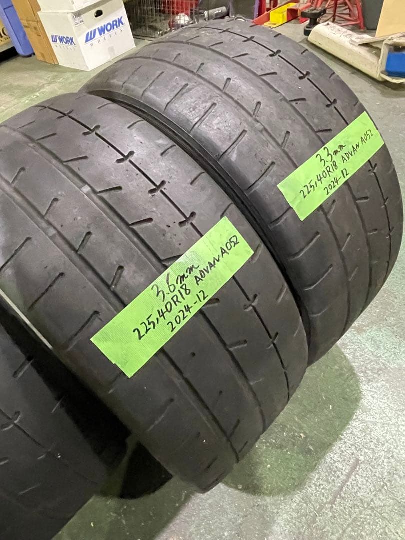 225/40R18 Sタイヤ 24年製ADVAN A052 バリ溝中古タイヤ4本