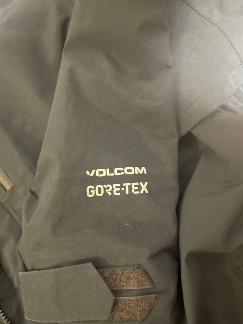 【VOLCOM GORE-TEX】 スノーボードウエア L