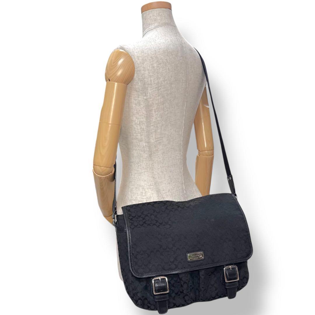 COACH コーチ メッセンジャーバッグ シグネチャー キャンバス 黒 斜めがけ