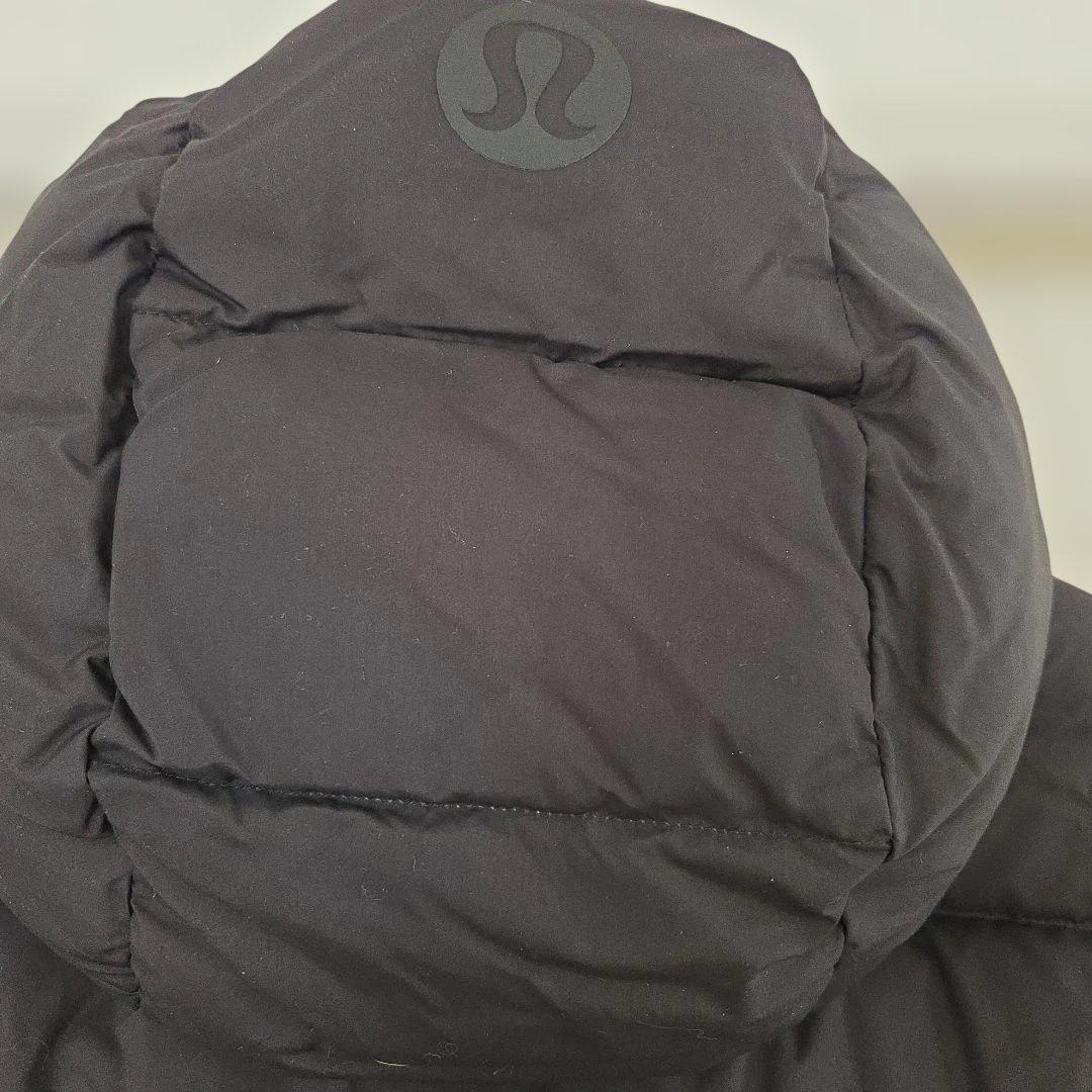 新品未使用　LULULEMON 　ダウンジャケット 6　ブラック