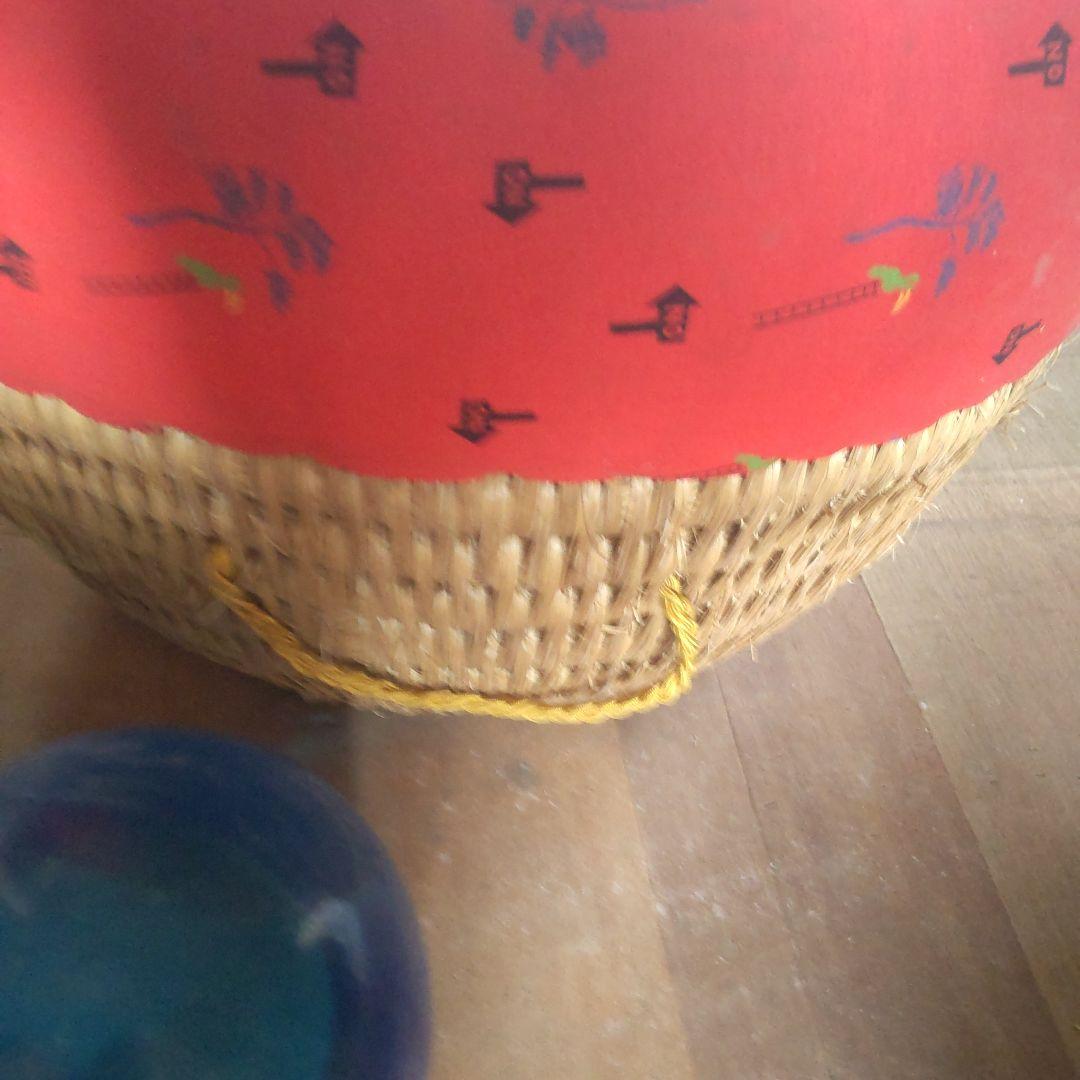 古民具　イジメ　　イズミ　赤ちゃん入れ　　揺籠