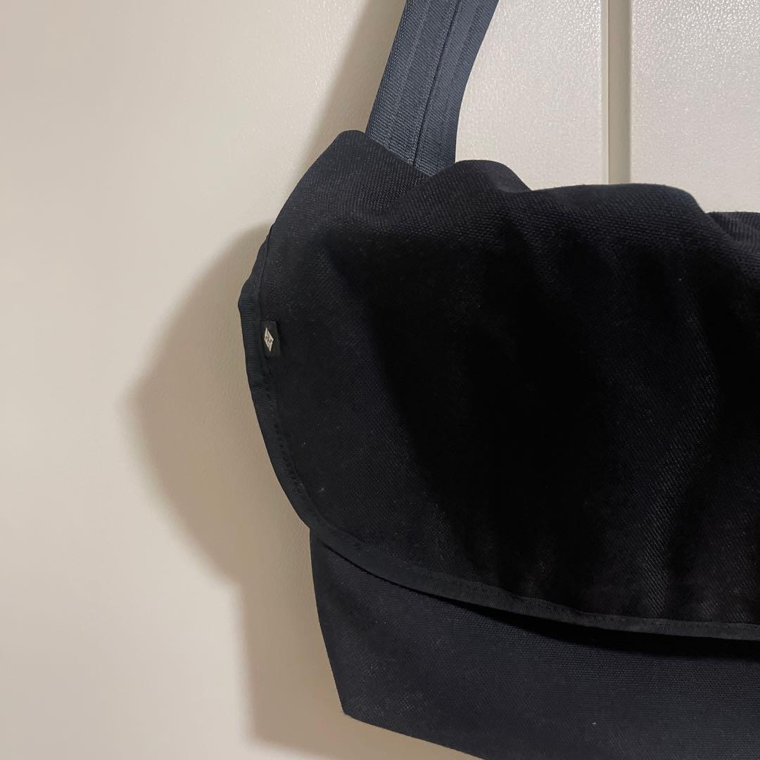 レジスタント　RESISTANT メッセンジャーバッグ